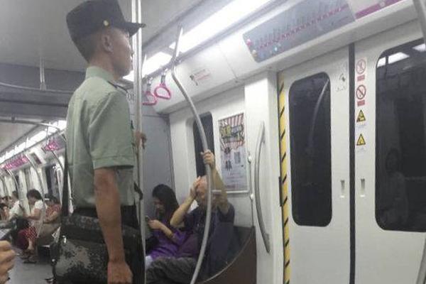 無(wú)奈空砍！范弗里特?cái)孬@34分12板10助 賽季首次三雙&生涯第2次